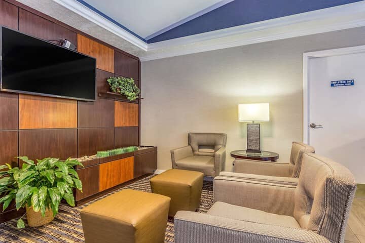 Hotel Interior 2 of 31